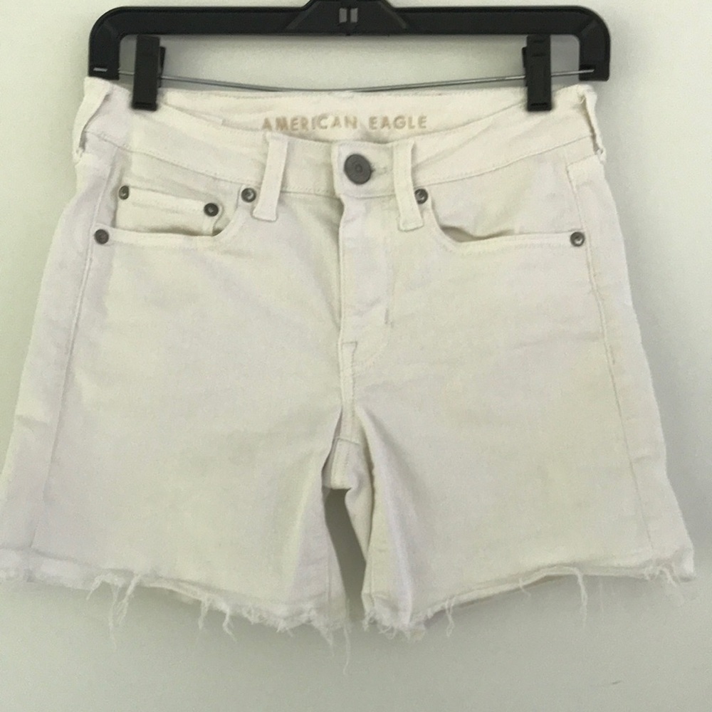 American Eagle Outfitters Women's White Denim Cutoff Shorts next level stretch 6